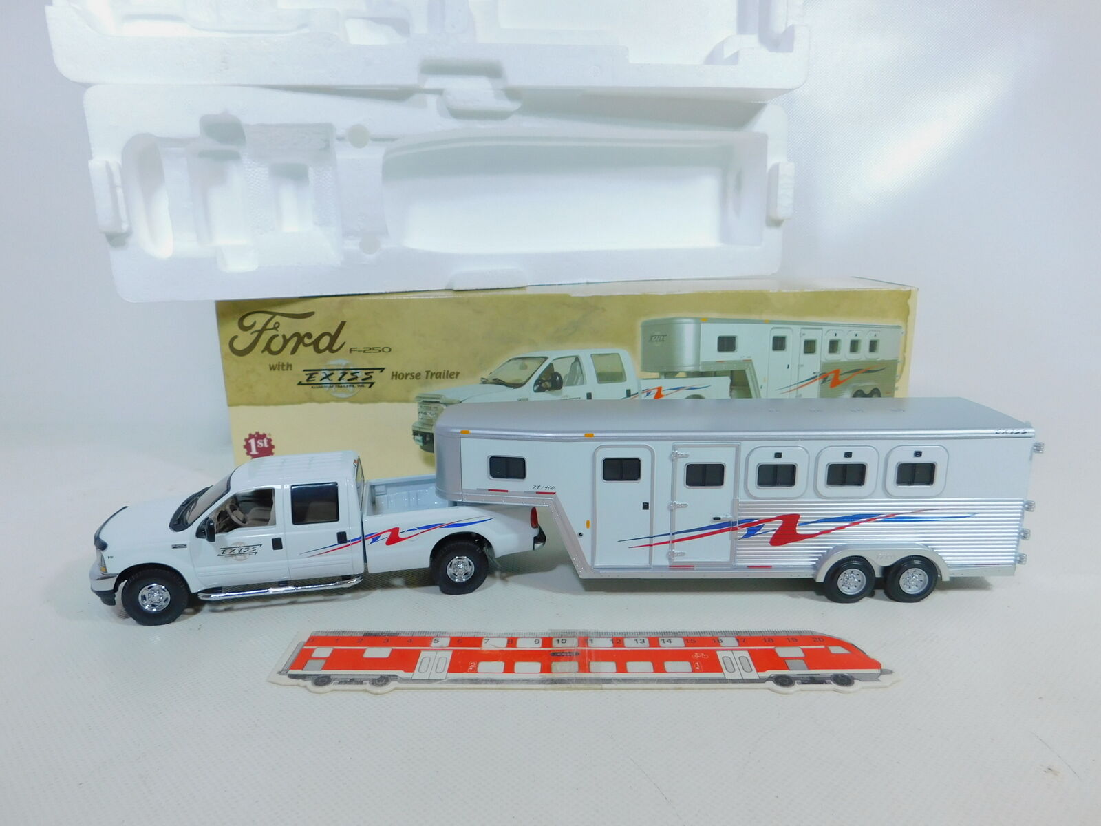 toy truck with horse trailer